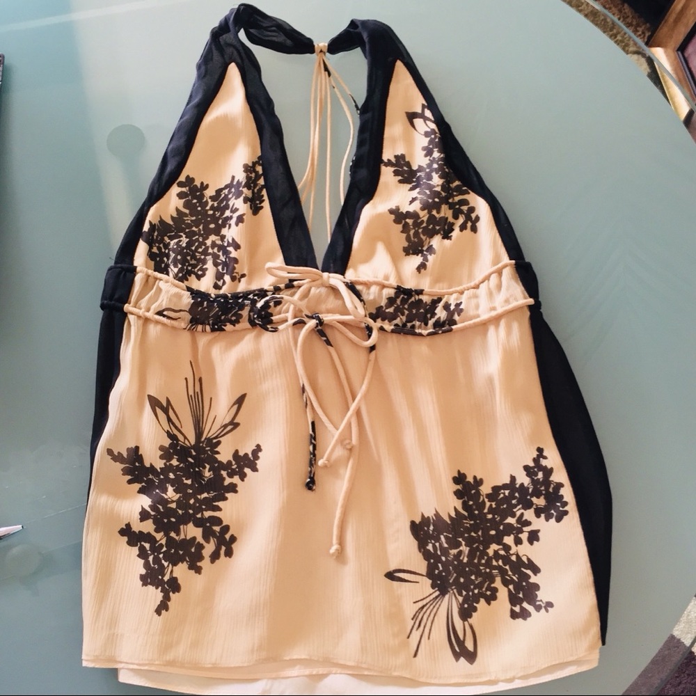 Cute “dress up” or “dress down” top